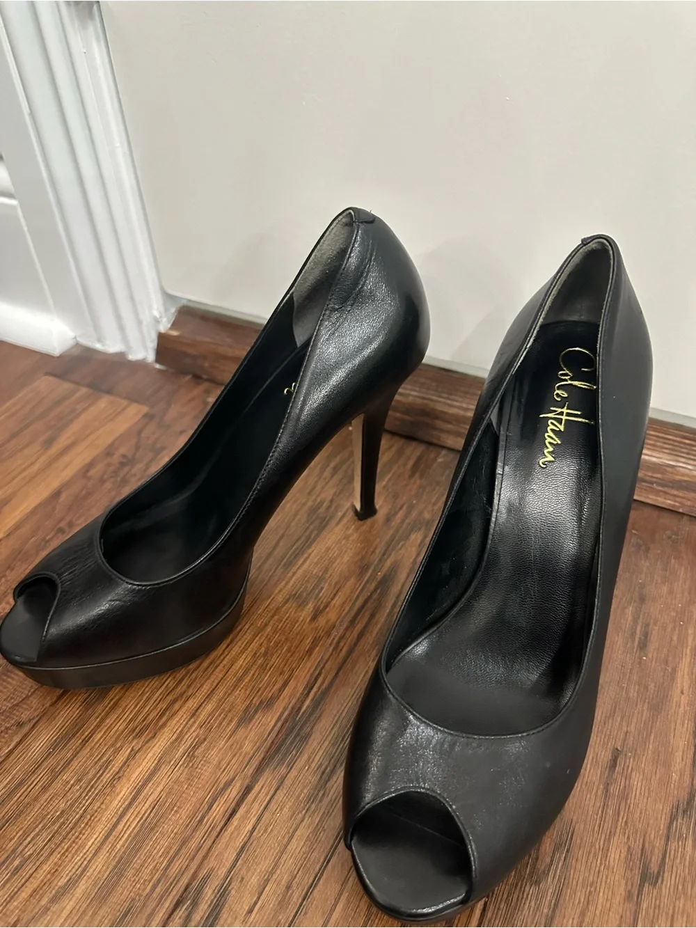 Cole Haan Black Leather Peep-Toe Heels x Nike Air Size 8